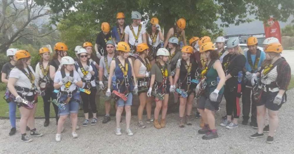 adventure_ziplining4.jpg